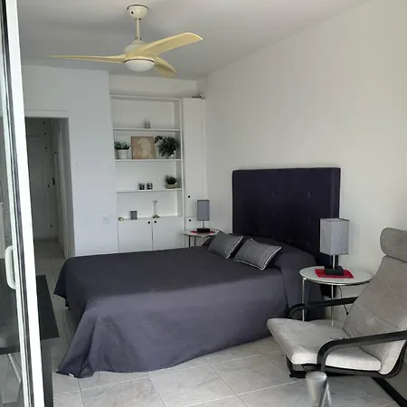 Appartamento Paseo Maritimo Ref #113