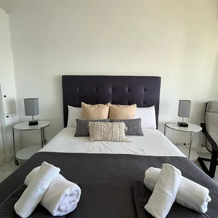 Appartamento Paseo Maritimo Ref #113 *